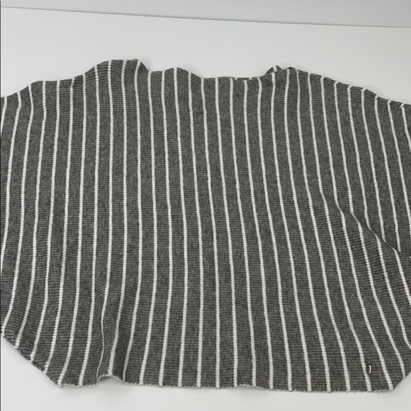 Q2 Collection size small - Picture 4 of 11